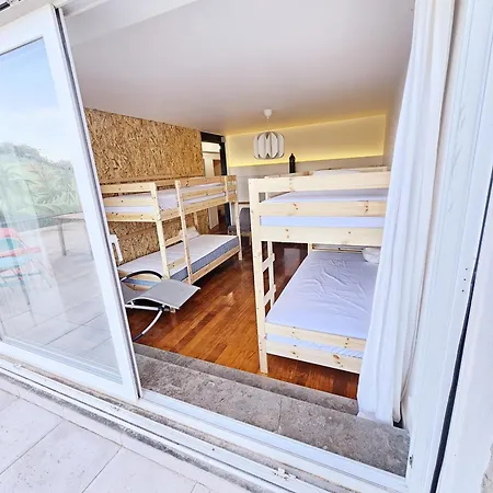 Peers * Κασκαΐς