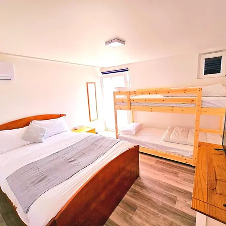 Πανσιόν Peers *